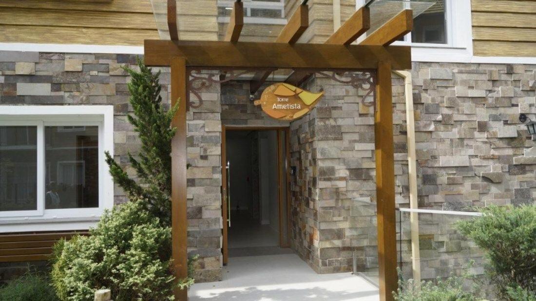 Casa de Pedra Apartamento 103 esmeralda - Próximo ao Super Carros Gramado Exterior foto